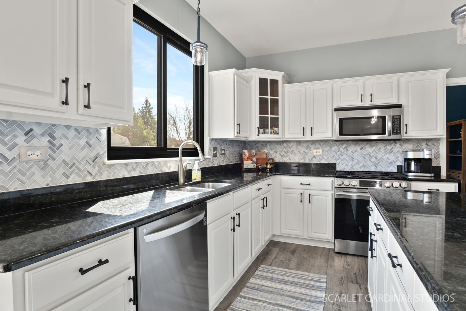 1948 Barrington Court Aurora IL 60503