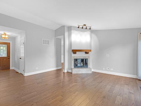 1145 North Thackeray Drive Palatine IL 60067