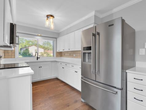 1145 North Thackeray Drive Palatine IL 60067