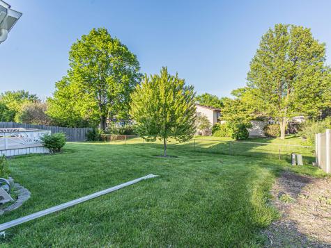 1145 North Thackeray Drive Palatine IL 60067