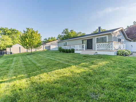 1145 North Thackeray Drive Palatine IL 60067