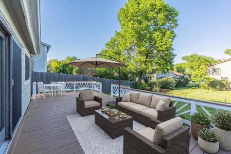 1145 North Thackeray Drive Palatine IL 60067