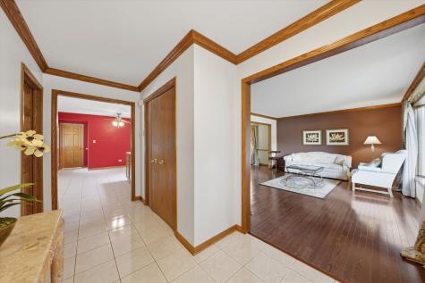 16713 Ridgeland Avenue Tinley Park IL 60477