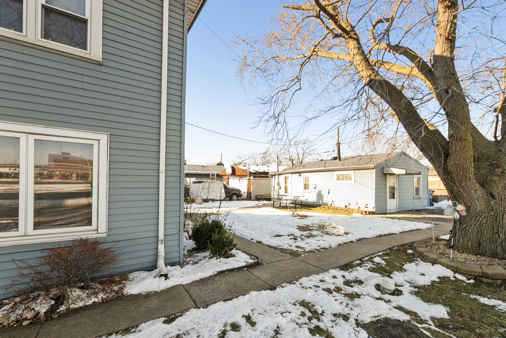 7000 West 74th Street Chicago IL 60638