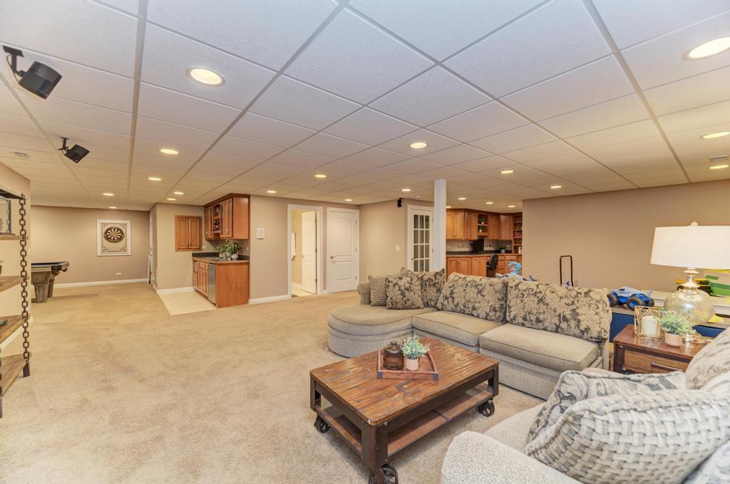 1061 Sean Circle Darien IL 60561