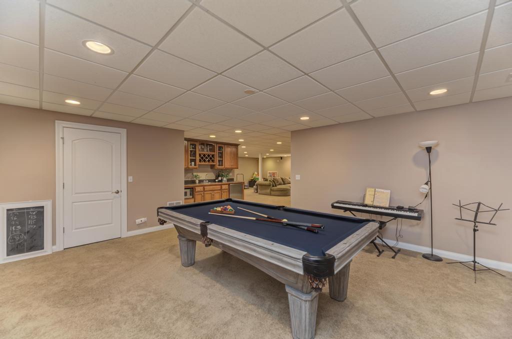 1061 Sean Circle Darien IL 60561