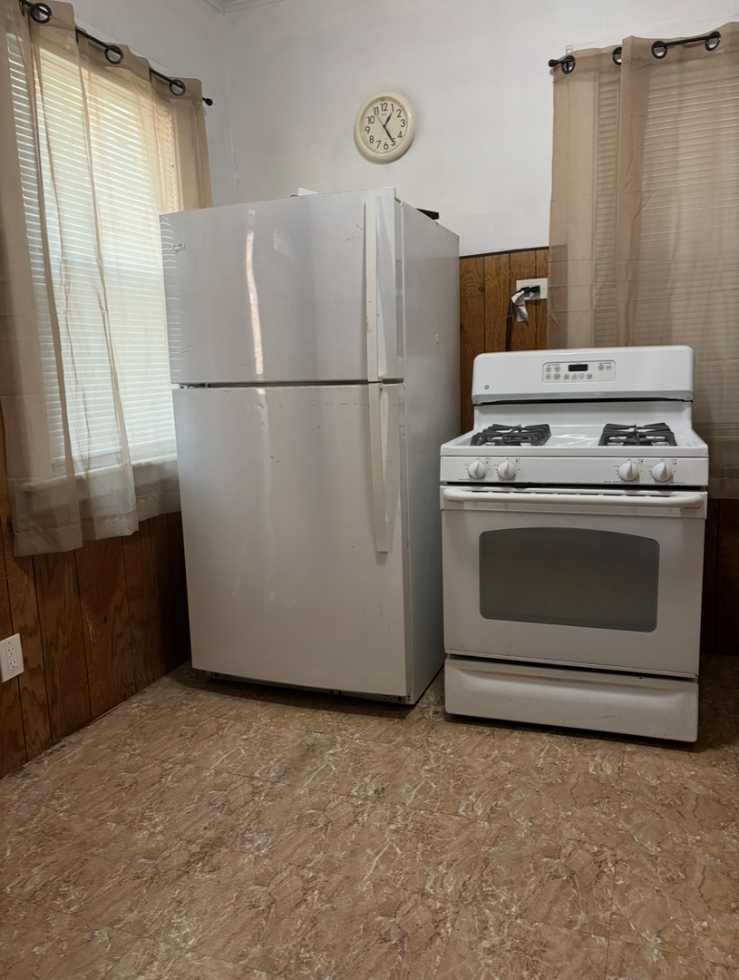 3911 North Saint Louis Avenue Chicago IL 60618