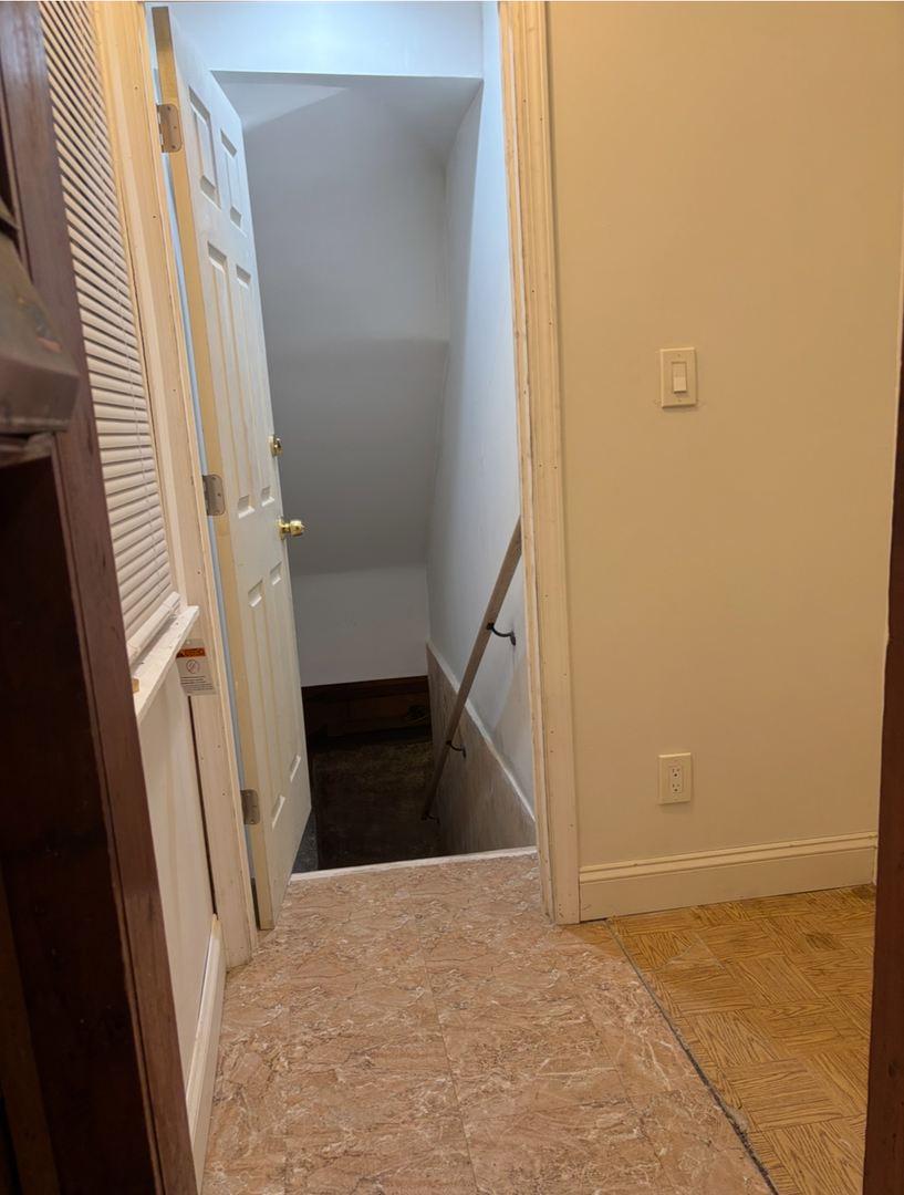 3911 North Saint Louis Avenue Chicago IL 60618