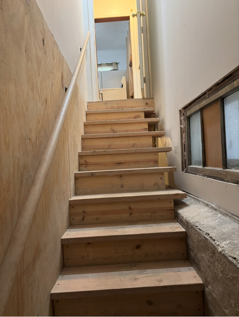 3911 North Saint Louis Avenue Chicago IL 60618