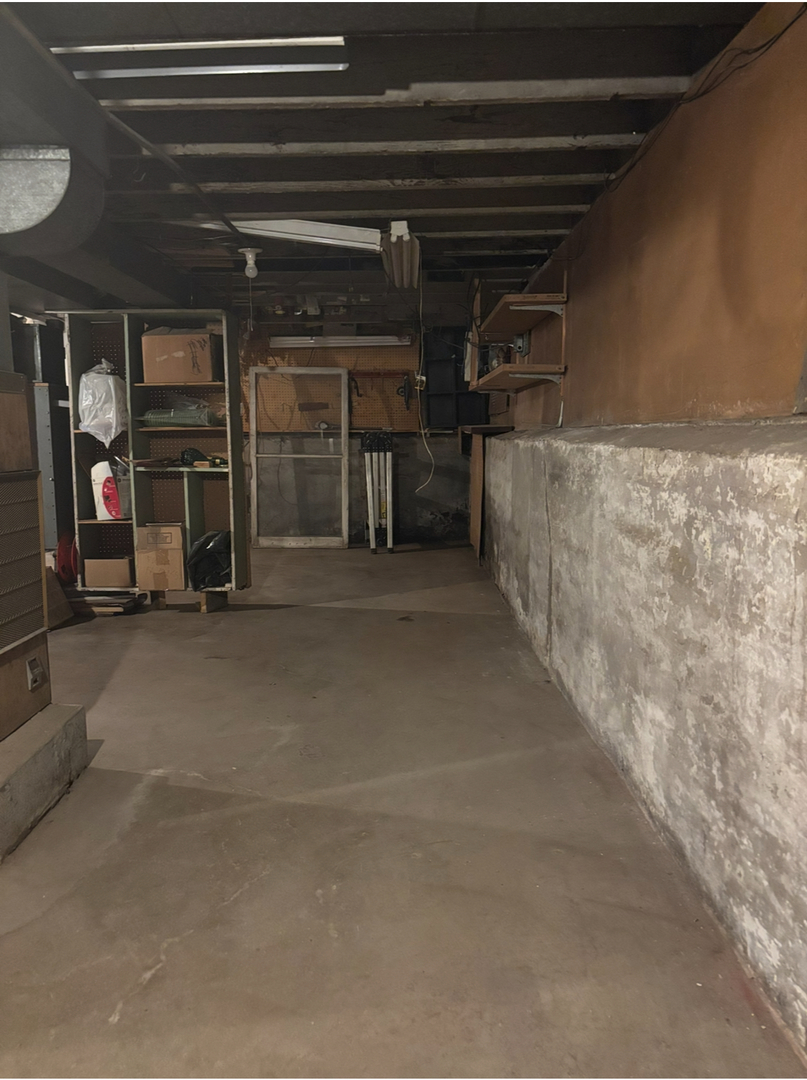 3911 North Saint Louis Avenue Chicago IL 60618