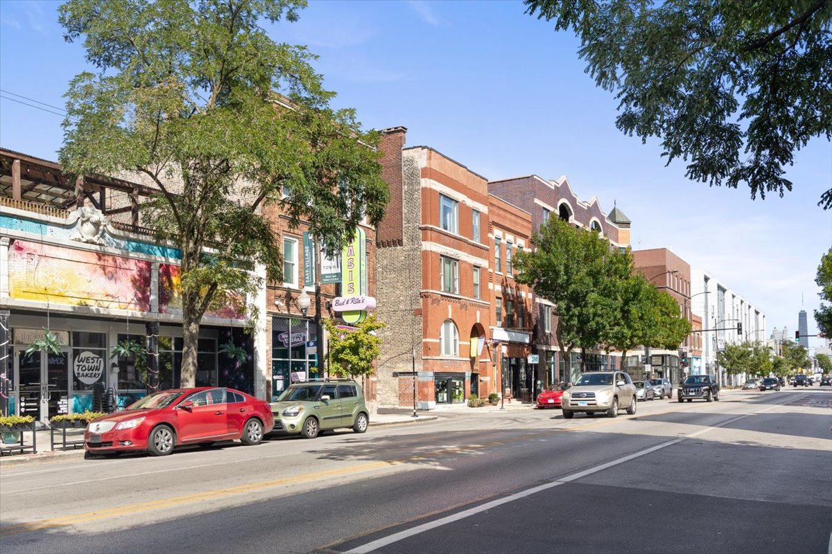 1921 West Chicago Avenue Chicago IL 60622
