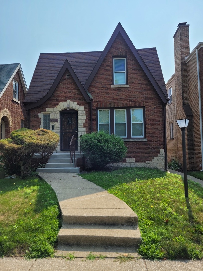 8611 South Vernon Avenue Chicago IL 60619