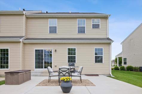 1010 Sears Circle Elburn IL 60119