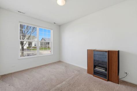 561 Autumn Circle Pingree Grove IL 60140