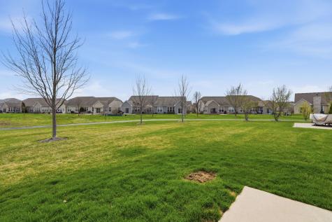 561 Autumn Circle Pingree Grove IL 60140
