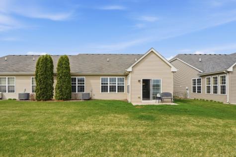 561 Autumn Circle Pingree Grove IL 60140