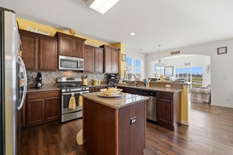 561 Autumn Circle Pingree Grove IL 60140