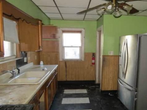 213 157TH Street Calumet City IL 60409