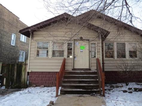 213 157TH Street Calumet City IL 60409
