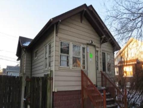 213 157TH Street Calumet City IL 60409