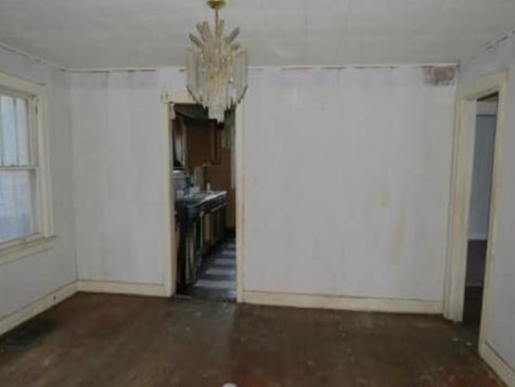 213 157TH Street Calumet City IL 60409