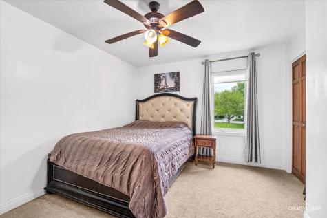 45 Briargate Circle Sugar Grove IL 60554
