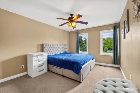 45 Briargate Circle Sugar Grove IL 60554