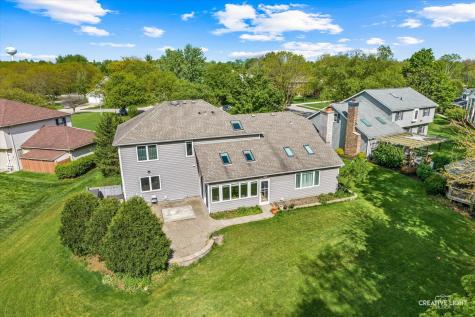 45 Briargate Circle Sugar Grove IL 60554