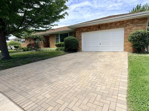 7303 North Kedvale Avenue Lincolnwood IL 60712