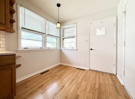 7303 North Kedvale Avenue Lincolnwood IL 60712