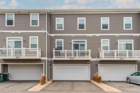 605 Acadia Avenue Mundelein IL 60060