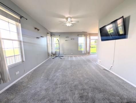 1014 Heron Circle Joliet IL 60431