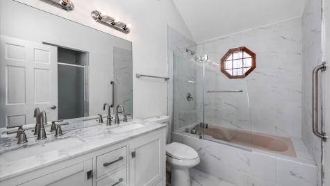 3021 35TH Street Oak Brook IL 60523