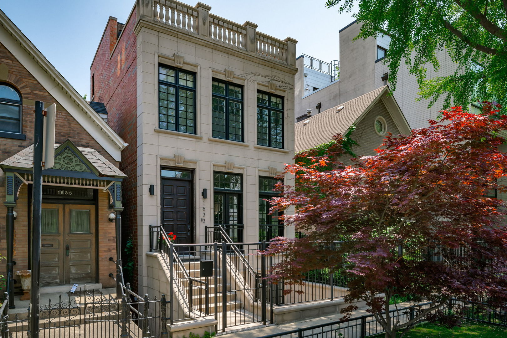 1633 North Wolcott Avenue Chicago IL 60622