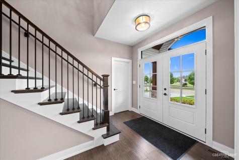 483 Deerfield Drive Oswego IL 60543
