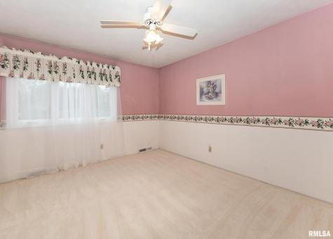 2705 36TH Street Rock Island IL 61201