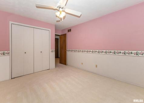 2705 36TH Street Rock Island IL 61201