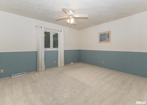 2705 36TH Street Rock Island IL 61201