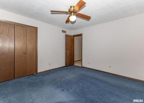 2705 36TH Street Rock Island IL 61201
