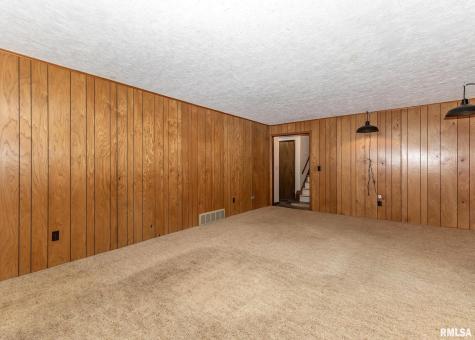 2705 36TH Street Rock Island IL 61201