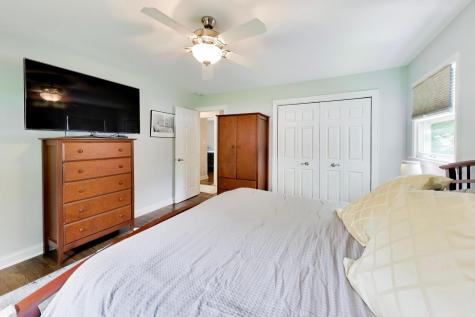 157 Walton Street Barrington IL 60010