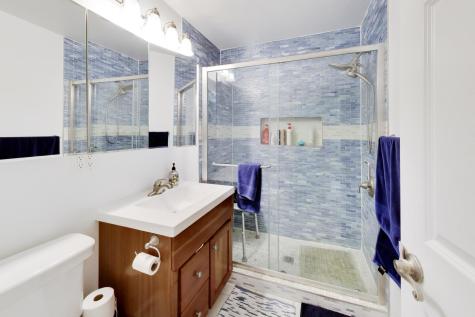 157 Walton Street Barrington IL 60010