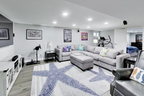 157 Walton Street Barrington IL 60010