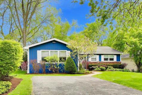 157 Walton Street Barrington IL 60010