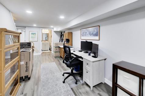 157 Walton Street Barrington IL 60010