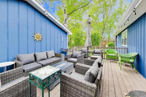 157 Walton Street Barrington IL 60010