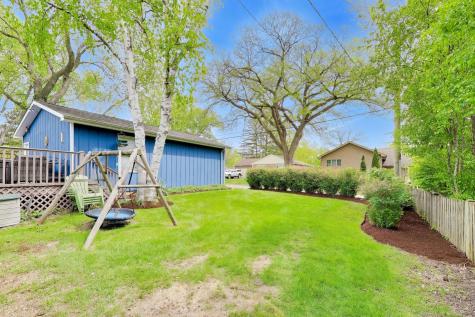 157 Walton Street Barrington IL 60010