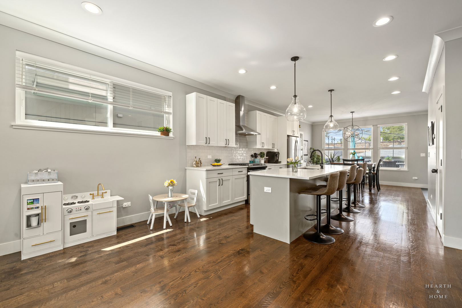 3532 North Kolmar Avenue Chicago IL 60641