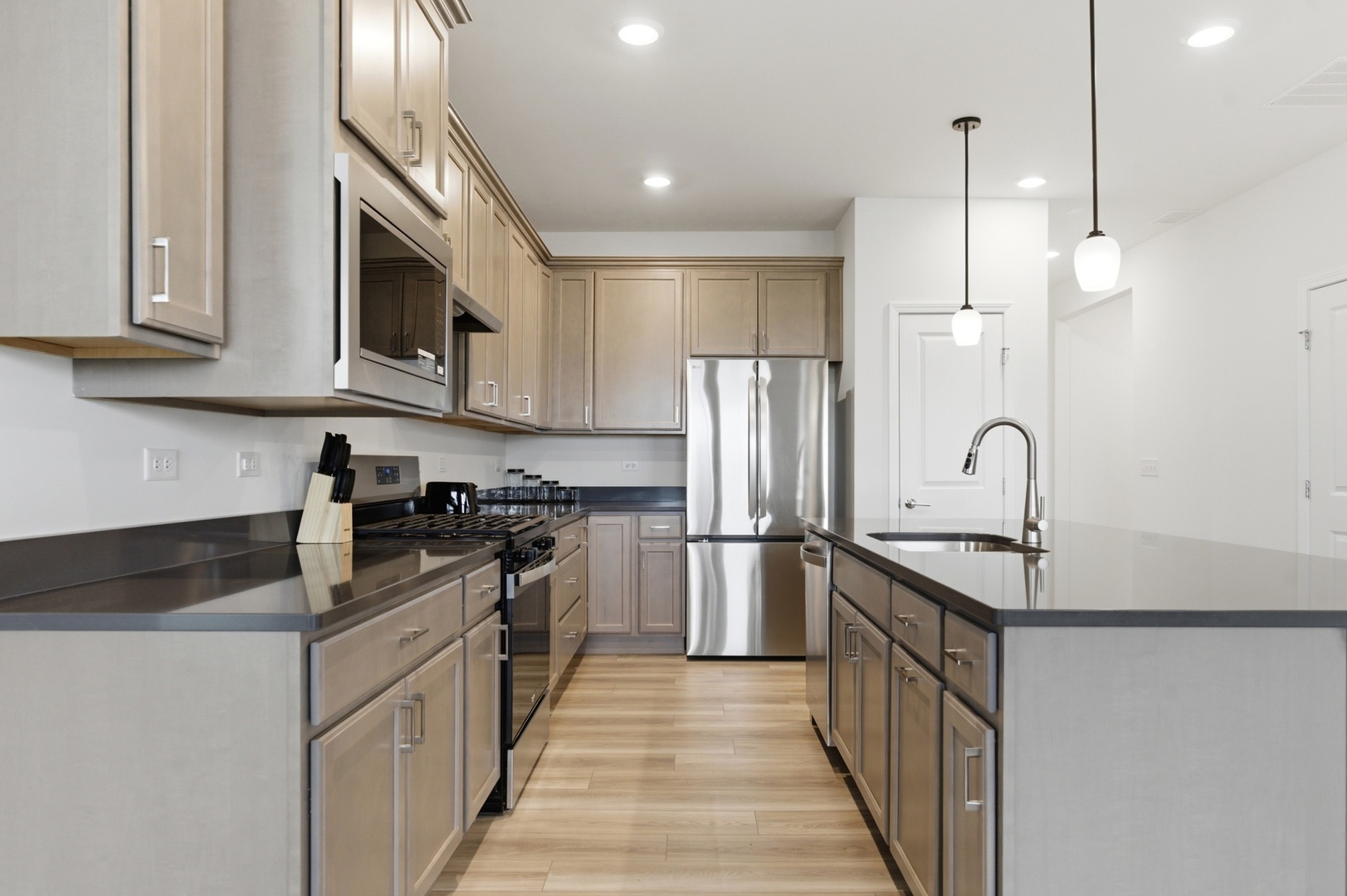 3327 Fulshear Circle Aurora IL 60503