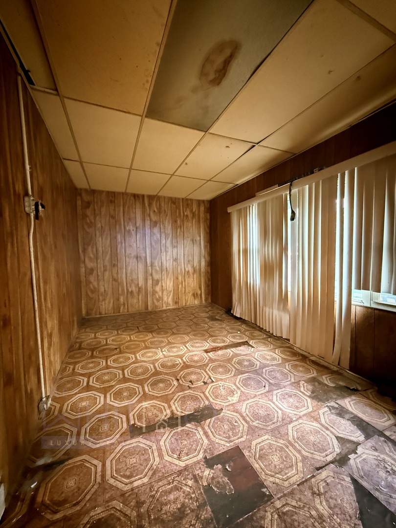 8505 South Vernon Avenue Chicago IL 60619